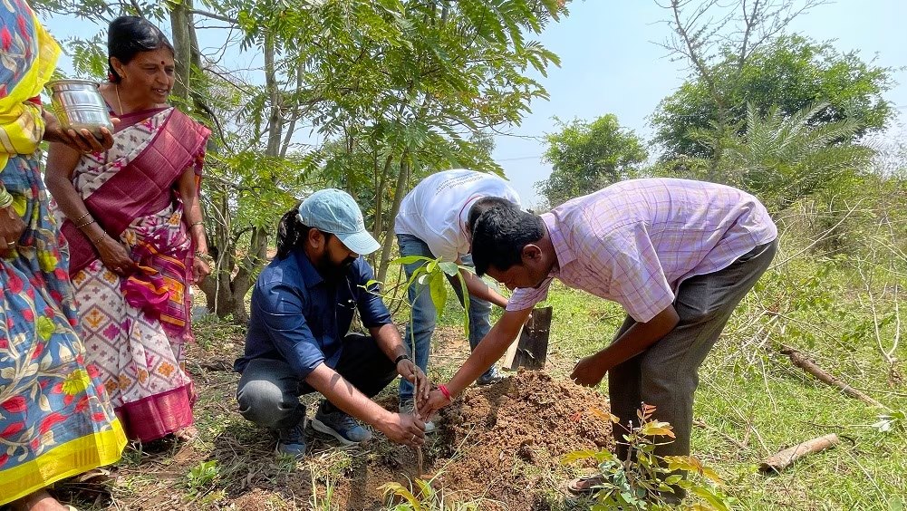 Tree plantation and sapling planting initiative with farming community members supported by Lilvex Group